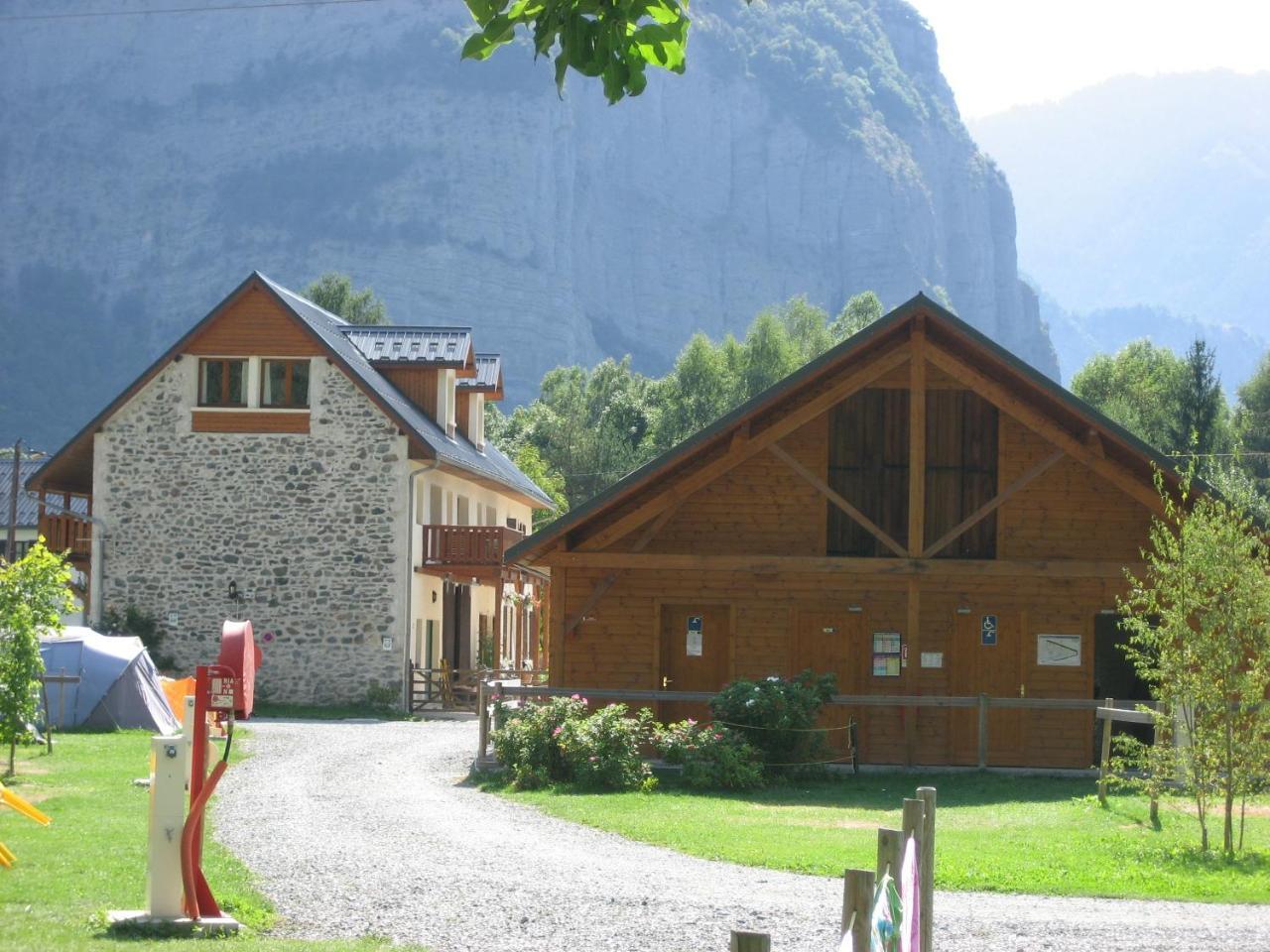 Ferme Noemie Βίλα Le Bourg-dʼOisans Εξωτερικό φωτογραφία